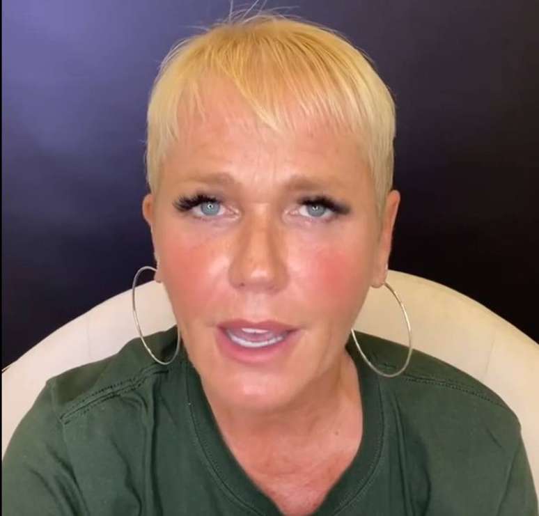 Xuxa usou o Instagram para se desculpar de frase polêmica envolvendo presos e testagem de vacinas. 