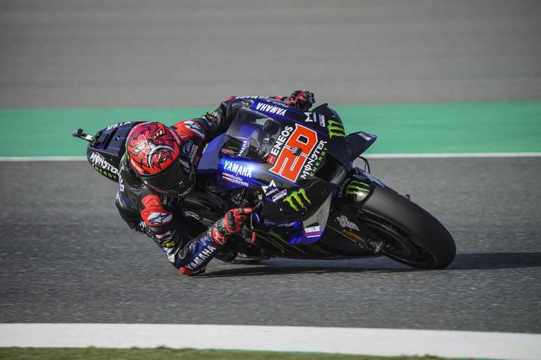 Franc&ecirc;s estreia na Yamaha j&aacute; superando o novo companheiro de time 