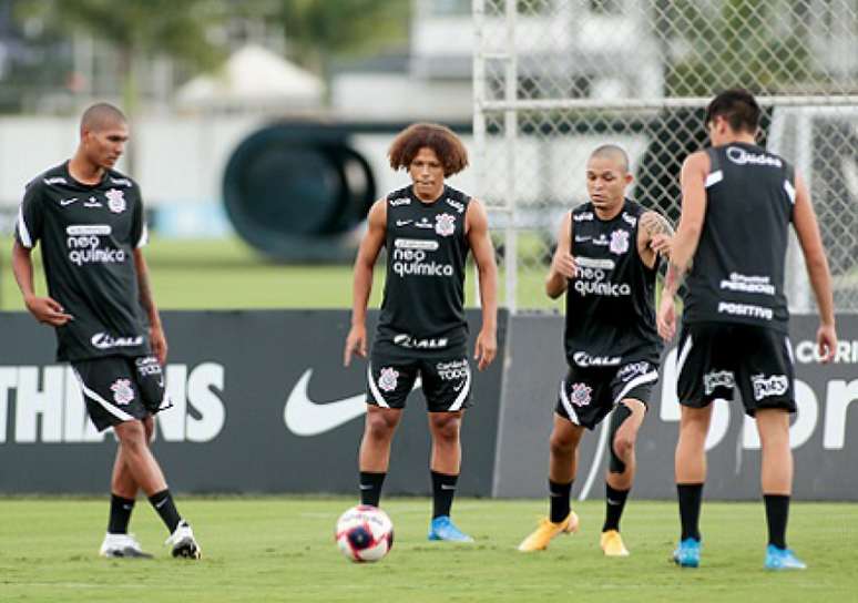 Elenco do Corinthians é composto por diversos jovens da base (Foto: Rodrigo Coca/Ag. Corinthians)