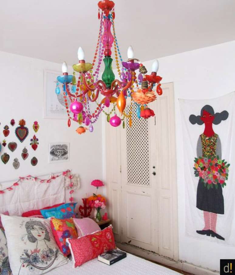 17. Lustre infantil colorido para quarto moderno &ndash; Foto Pinterest