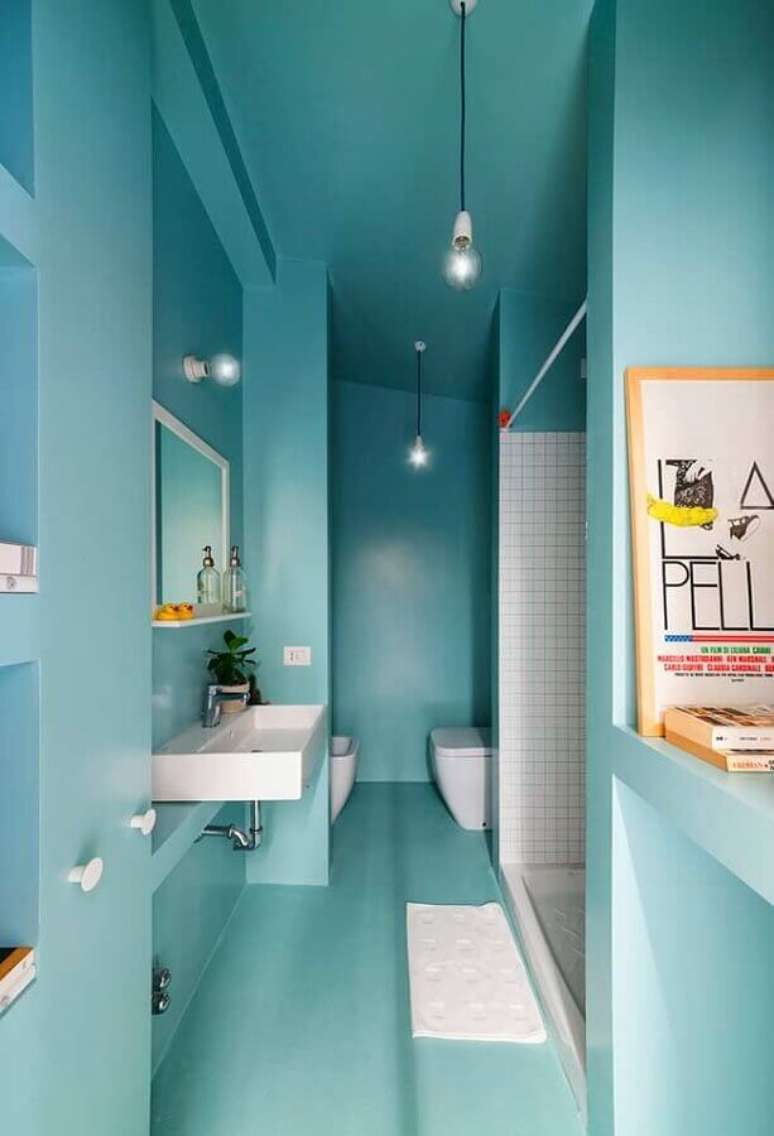 21. Decoração moderna para banheiro azul turquesa planejado – Foto: Pinterest