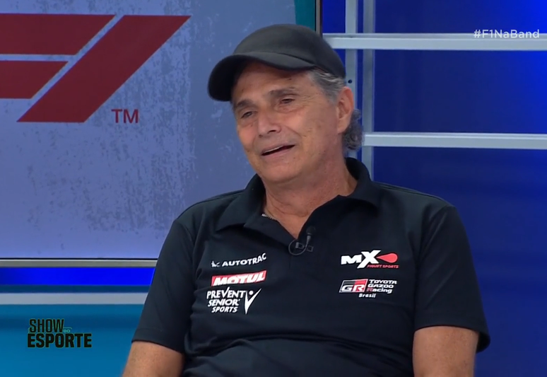 Piquet na Band: “Fico feliz de ver vocês aqui, Band aí… pra fazer Fórmula 1, né... largou… largou essa Globo lixo, né?”