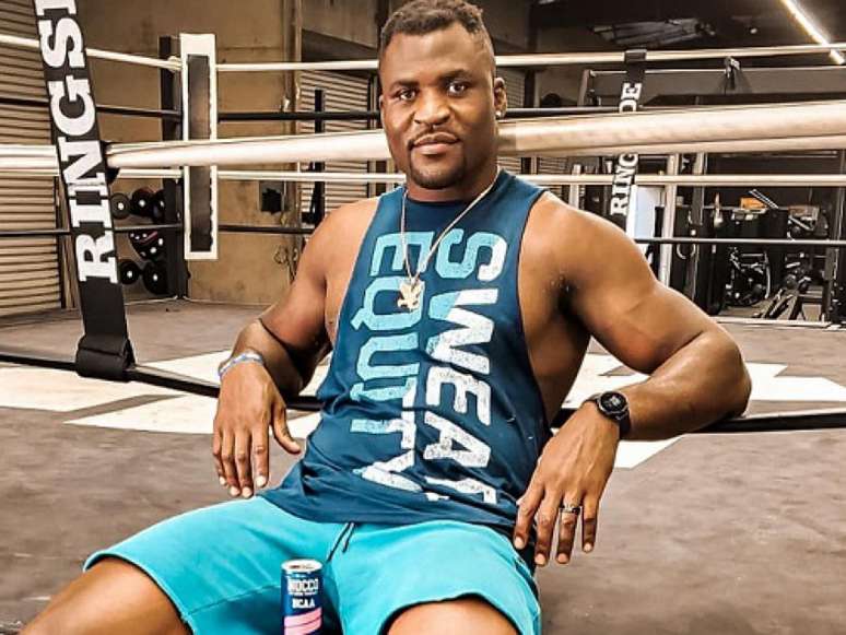 Ngannou afirmou que entende a postura de Jon Jones com o UFC ((Foto: Reprodução/Instagram/@francisngannou)