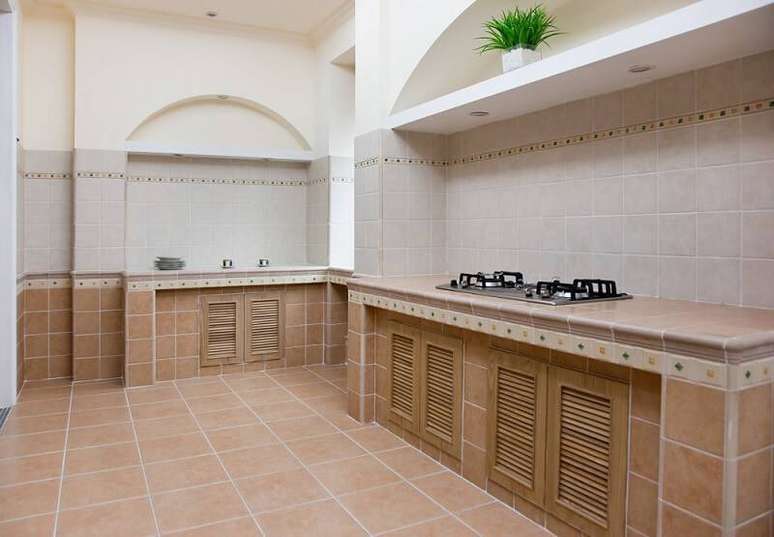 13. O piso de cerâmica pode deixar a cozinha mais aconchegante.