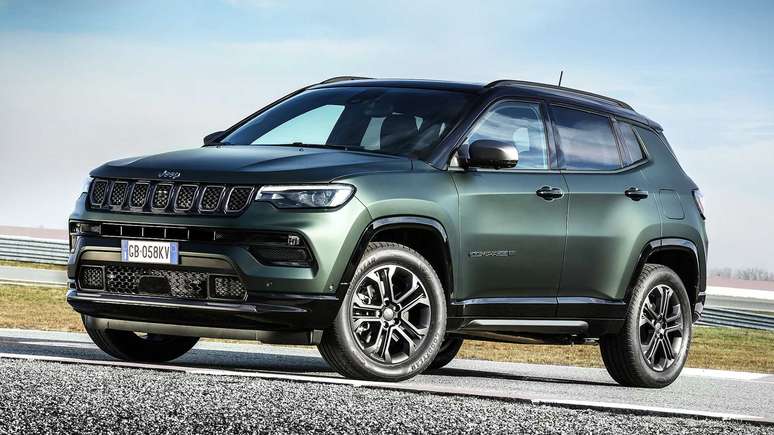 Novo Jeep Compass 2022: mais versões em pré-venda a partir do dia 12 de abril.