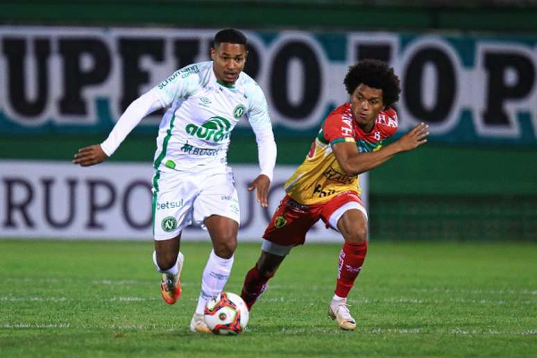 Equilíbrio tomou conta da partida nas duas etapas (Foto: Márcio Cunha/ACF)