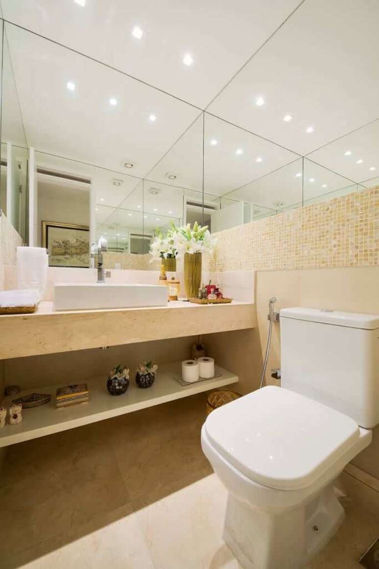 45. Banheiro com revestimento bege – Foto Homify