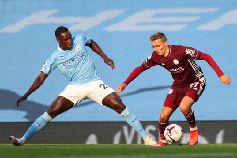 No primeiro turno, Leicester surpreendeu e goleou o Manchester City por 5 a 2 fora de casa (Foto: AFP)