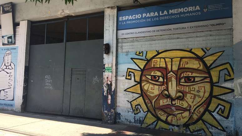 A antiga pris&atilde;o El Olimpo, onde Kalinec trabalhou. Cerca de 500 prisioneiros foram mantidos l&aacute; ao longo de 17 meses