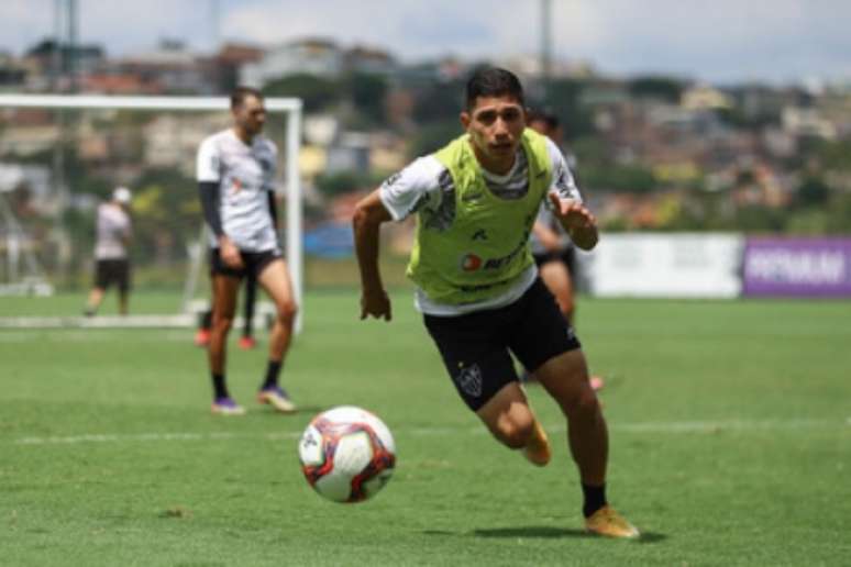 Savarino foifoi titular contra a Caldense e busca se firmar no time titular-(Pedro Souza/Atlético-MG)