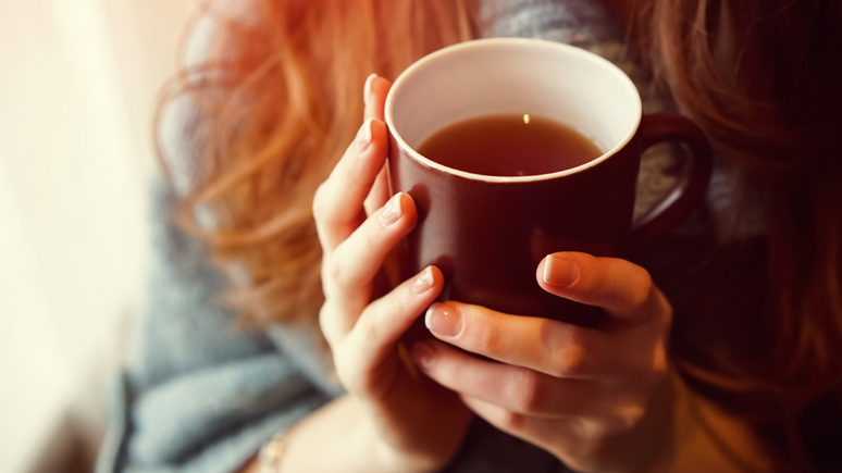 Chás para se sentir mais leve e renovada