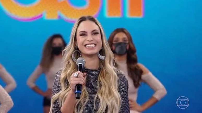 Sarah Andrade participou do 'Domingão do Faustão' neste doming, 4, após sua saída do 'BBB 21'