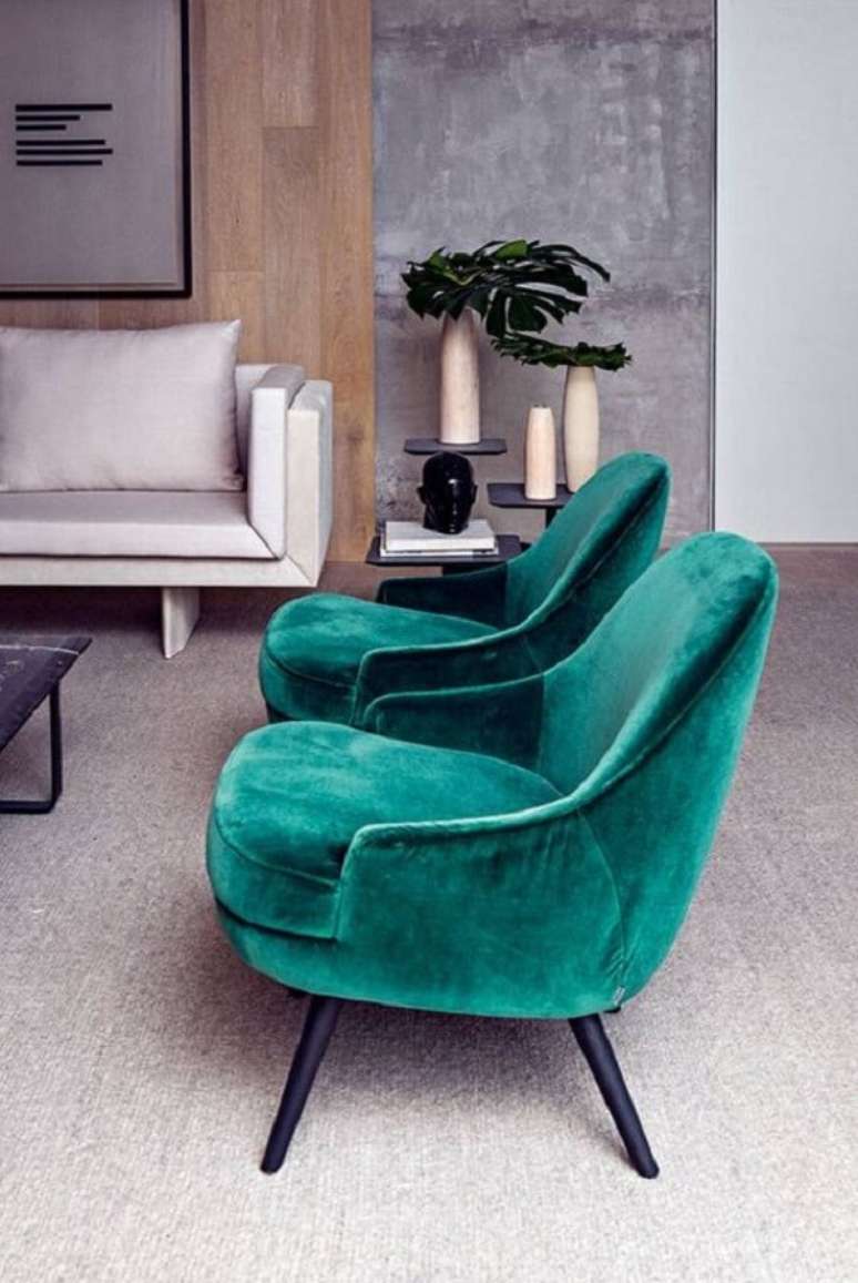 40. Conjunto de poltrona pé palito verde para sala de estar. Fonte: VejaSP