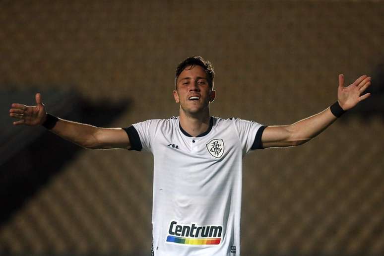 Matheus Frizzo comemora gol contra o Moto Club (Foto: Vítor Silva/Botafogo)