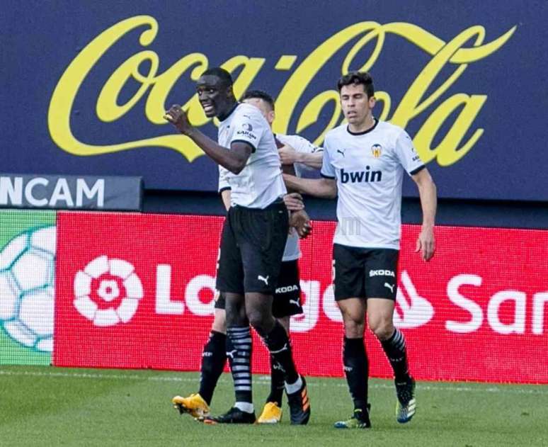 Diakhaby se revoltou o deixou a partida após se sentir ofendido (Foto: Divulgação / Site oficial do Valencia)