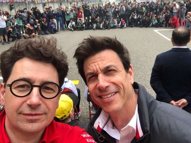 Mattia Binotto e Toto Wolff não parecem se dar muito bem 