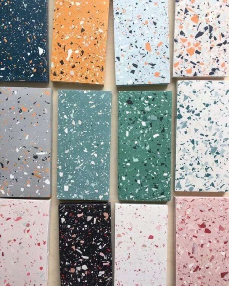 19. Piso colorido feito em granilite: escolha a cor e transforme seu projeto. Fonte: Pinterest