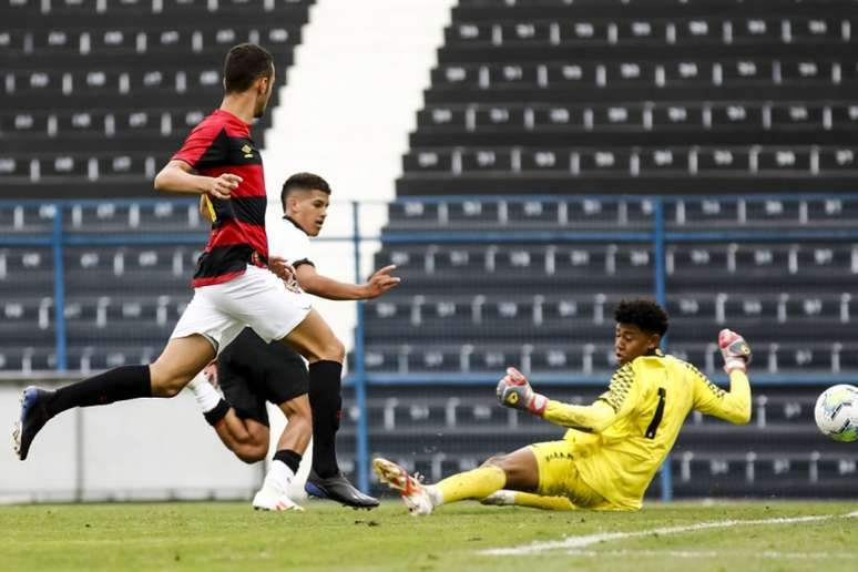 Arllan Pedro é um dos destaques da base corintiana (Foto: Rodrigo Gazzanel/Ag.Corinthians)