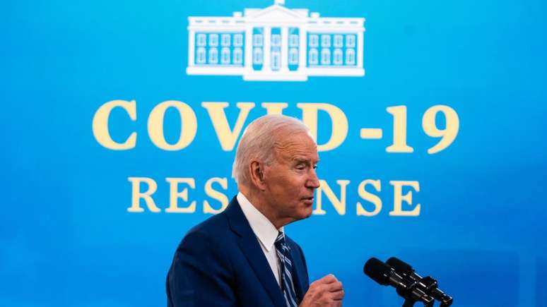 Joe Biden encarregou o governo federal do processo de vacinação em massa