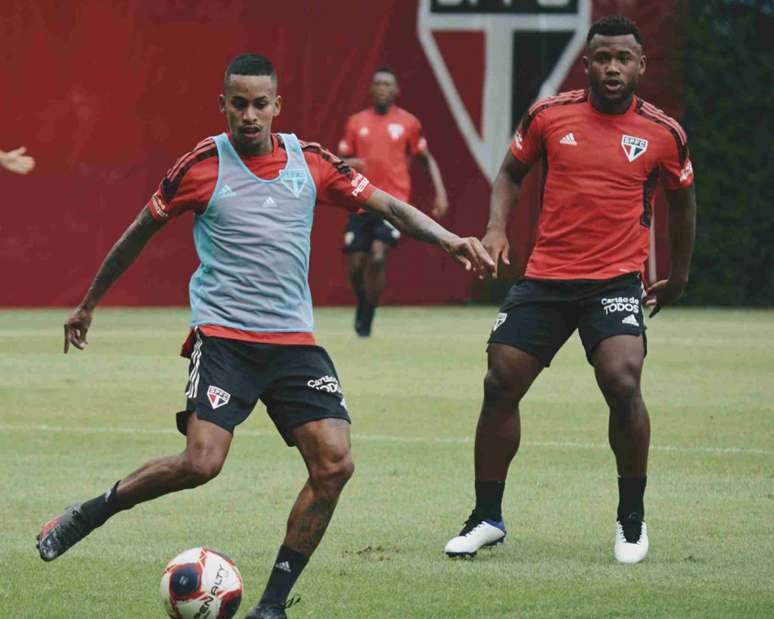 Elenco do São Paulo fez atividades táticas nesta quarta-feira (Foto: Reprodução/São Paulo)