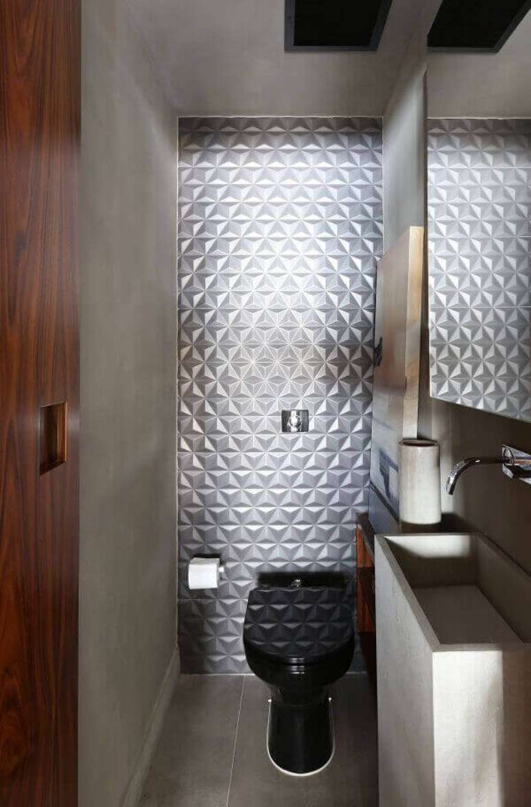 57. Lavabo com azulejo 3d prateado – Foto: Quattrino Arquitetura