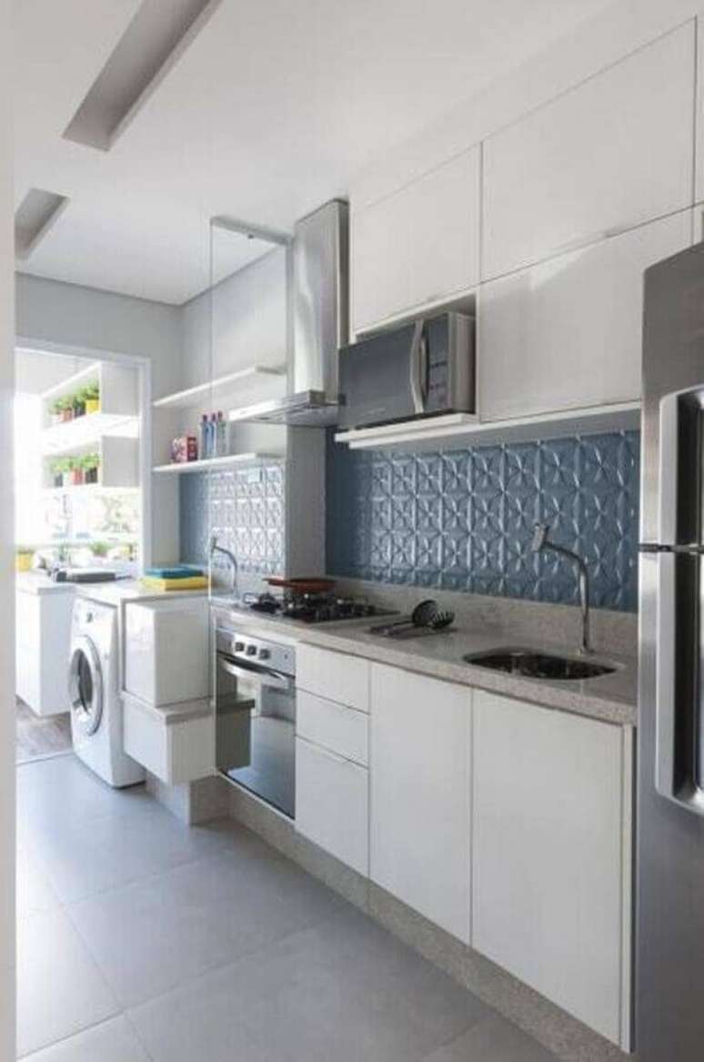 16. Decoração clean com armário branco e azulejo de cozinha 3D – Foto Pinterest