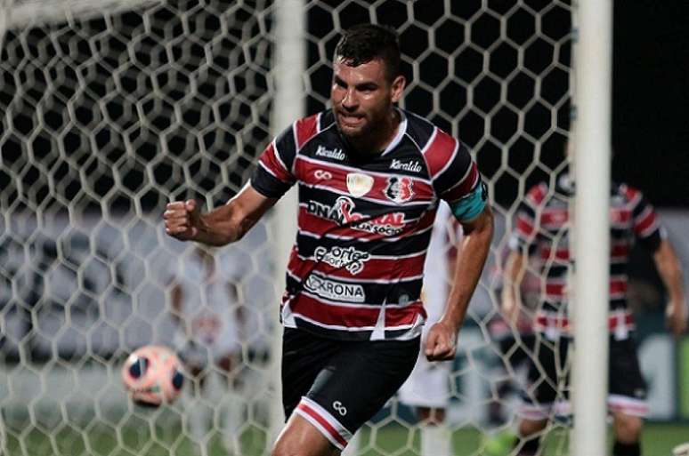 Zagueiro marcou seu primeiro gol na temporada 2021 (Rafael Melo/Santa Cruz)
