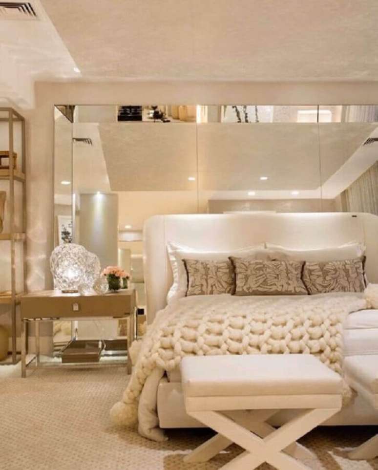 3. O quarto bege pode ter sensa&ccedil;&atilde;o de mais acolhedor &ndash; Foto: Jeito de Casa