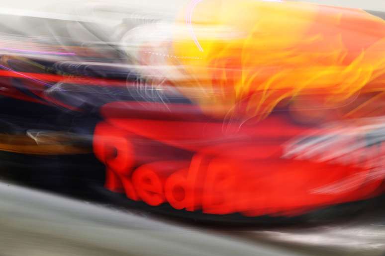 Max Verstappen e Sergio Pérez provaram a força da Red Bull nos testes da F1 
