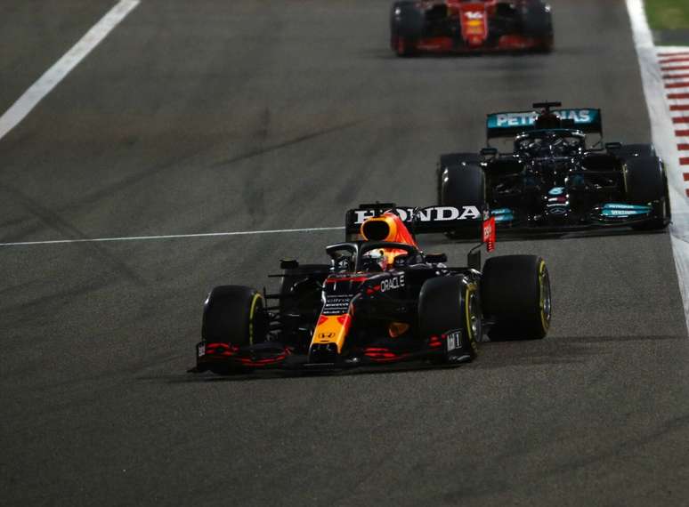 A Mercedes andou atrás da Red Bull durante todos os treinos no Bahrein 
