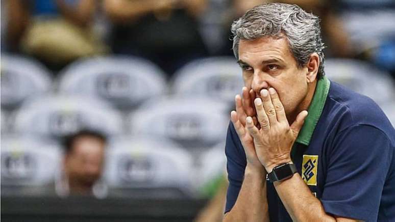 José Roberto Guimarães, técnico da seleção brasileira feminina de vôlei.