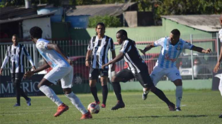 Resende subiu cinco posições na tabela com a vitória. Foto: Leonam Viana/Resende