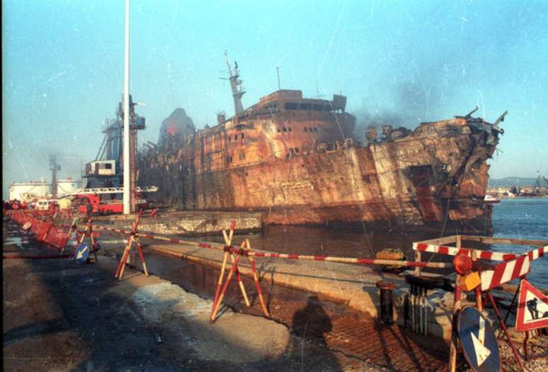 Desastre envolvendo o navio 'Moby Prince' deixou 140 mortos