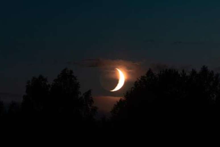 Dia 11/4 às 23h30 teremos a Lua Nova em Áries - Shutterstock