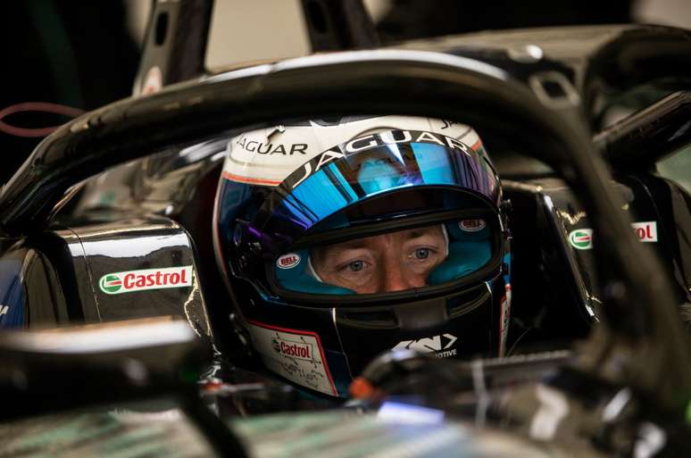 Sam Bird vai representar a Jaguar na próxima temporada da Fórmula E 