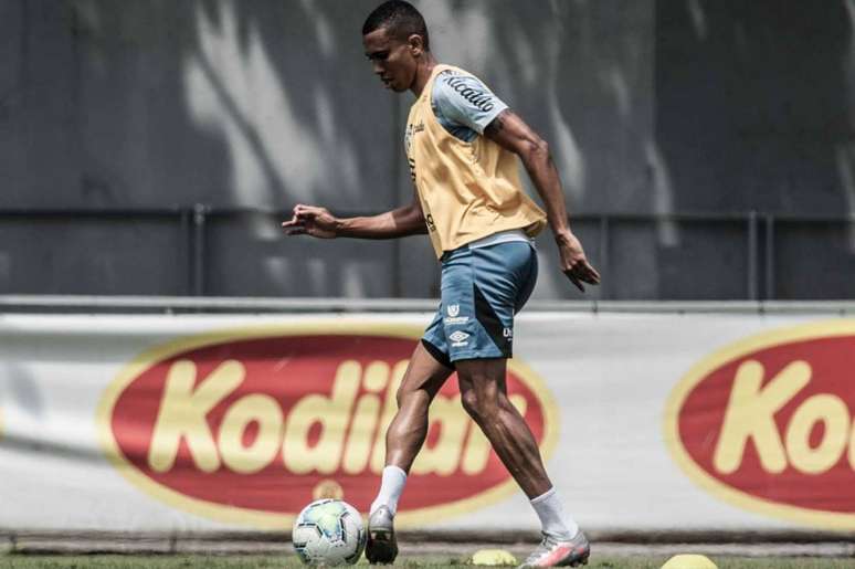 Madson não foi inscrito no Paulistão (Foto: Ivan Storti/Santos FC)