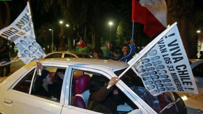 O resgate bem-sucedido de todos os 33 mineiros foi muito festejado no Chile