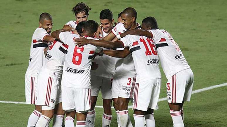 São Paulo fez uma grande partida e goleou o São Caetano (Foto: Reprodução/Twitter)