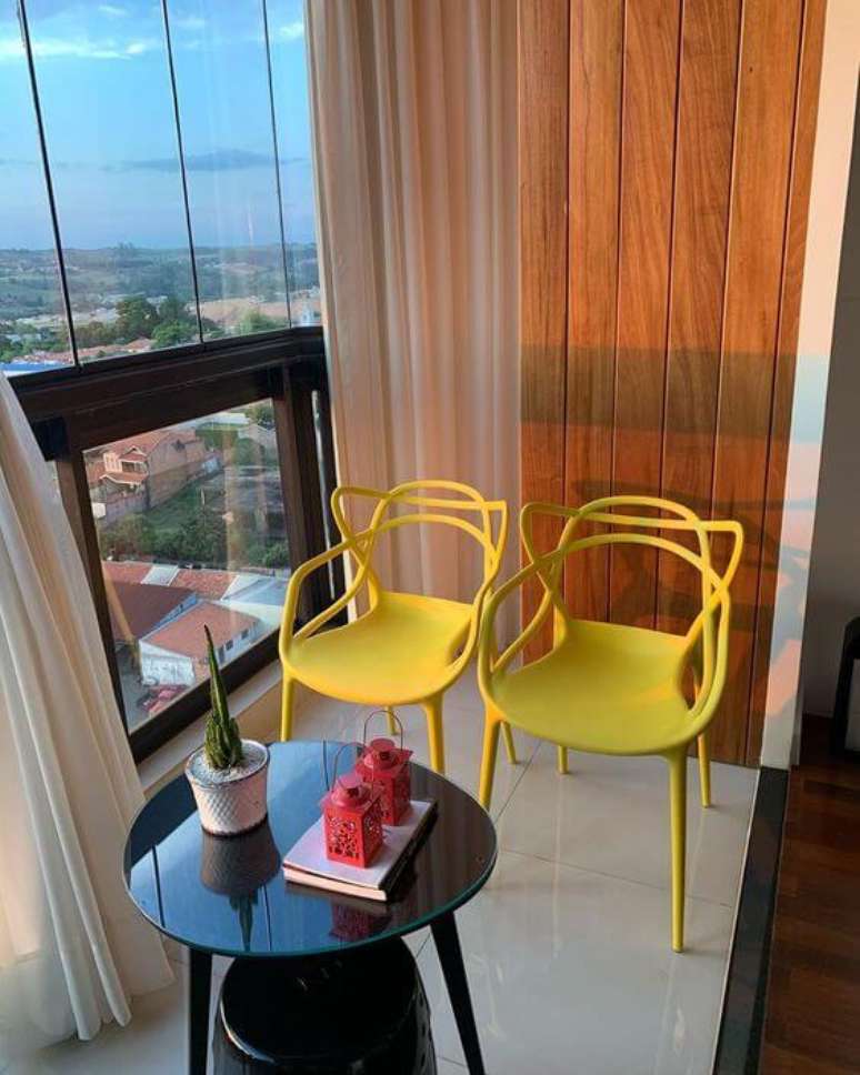 49. Cadeira allegra amarela para varanda – Foto Pinterest
