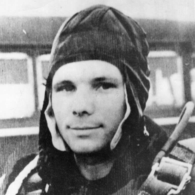 Aos 27 anos, Gagarin aceitou o desafio de viajar para o espaço