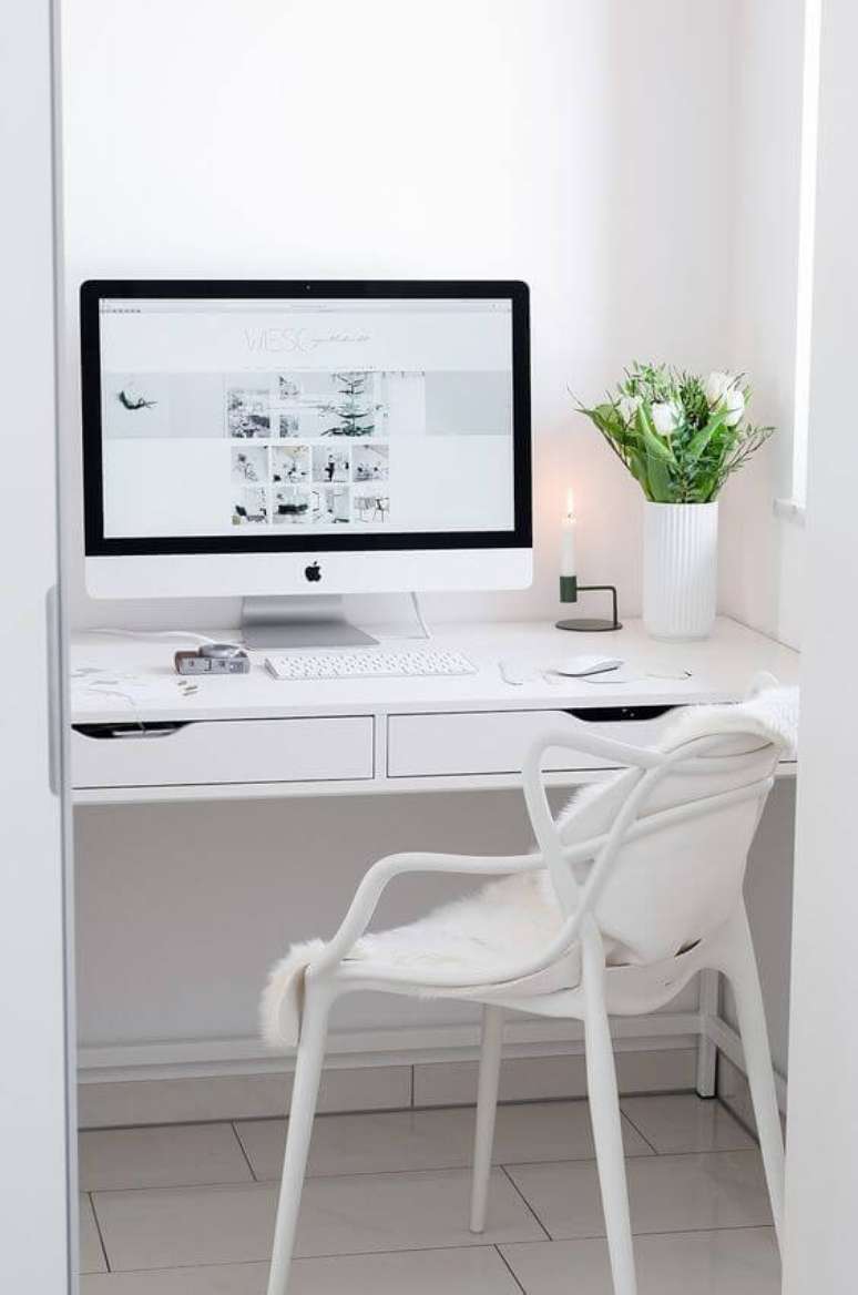 12. Cadeira allegra branca para escritório – Foto Pinterest