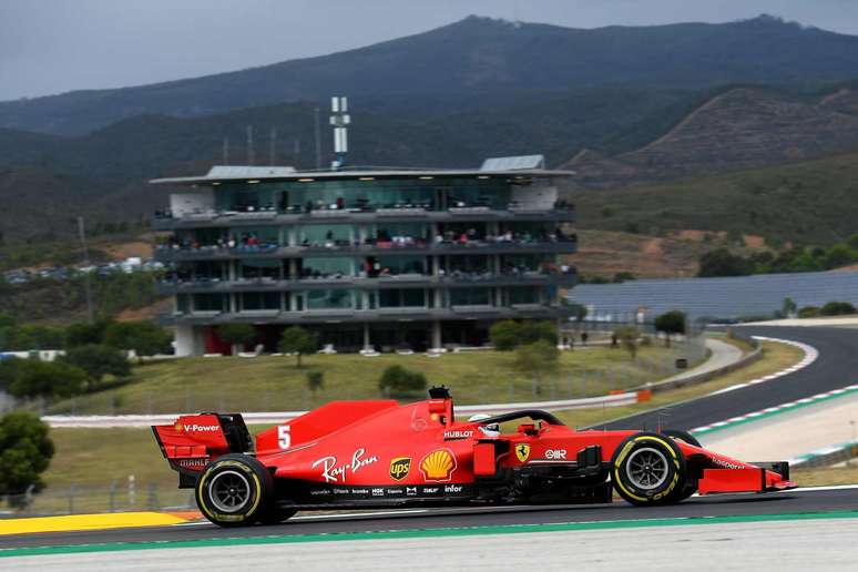 Ao final da corrida, porém, o alemão insinuou que a Ferrari está ajudando Charles Leclerc na temporada 2020 