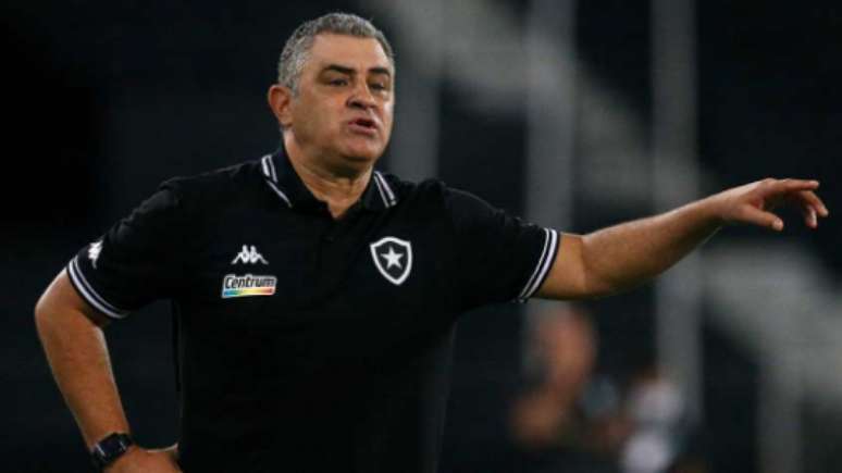 Chamusca terá duas decisões nesta semana  (Vitor Silva/Botafogo)