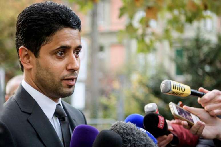 Nasser Al-Khelaifi, presidente do Paris Saint-Germain, falou sobre transferências (Foto: Fabrice Coffrini / AFP)