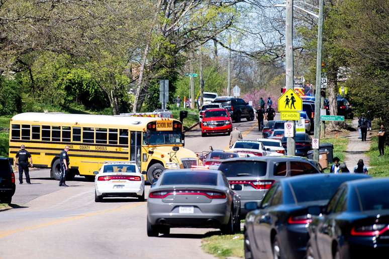 Ataque a tiros na Austin-East Magnet High School em Knoxville, Tennessee, EUA
12/04/2021 REUTERS/Brianna Paciorka/News Sentinel/USA Today Network