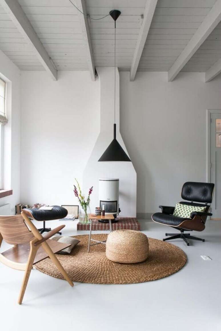 21. Modelos de tapetes de sisal são excelentes para decoração minimalista – Foto: The Fox & She