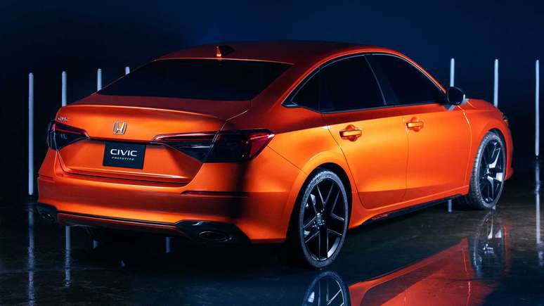 Traseira do novo Honda Civic deve manter linhas do prot&oacute;tipo apresentado no ano passado. 