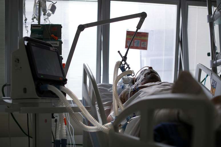 Paciente com covid-19 na UTI de hospital em São Paulo (SP) 
17/03/2021
REUTERS/Amanda Perobelli