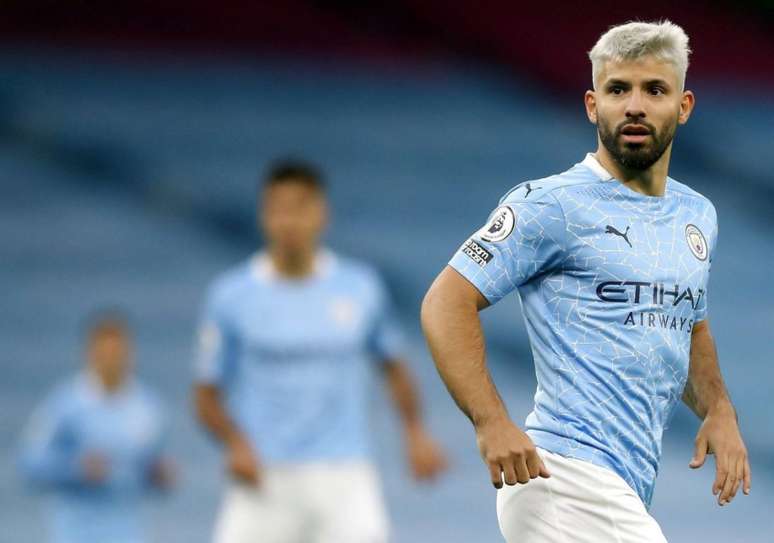 Aguero pede salário pré-pandemia (Foto: MARTIN RICKETT / POOL / AFP)