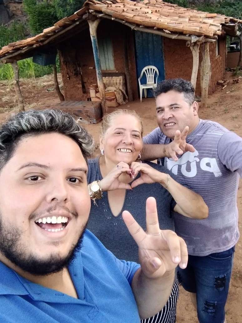 Mãe procura por filha de 14 anos desaparecida em Águas da Prata